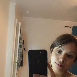 Meet your Posher, Saray